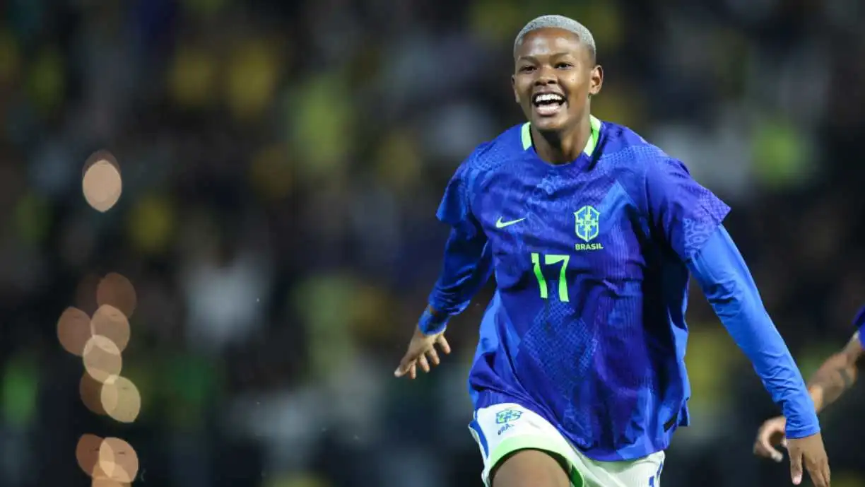 Jhonson brilha em estreia pela Seleção Brasileira com gol de cavadinha contra o Japão