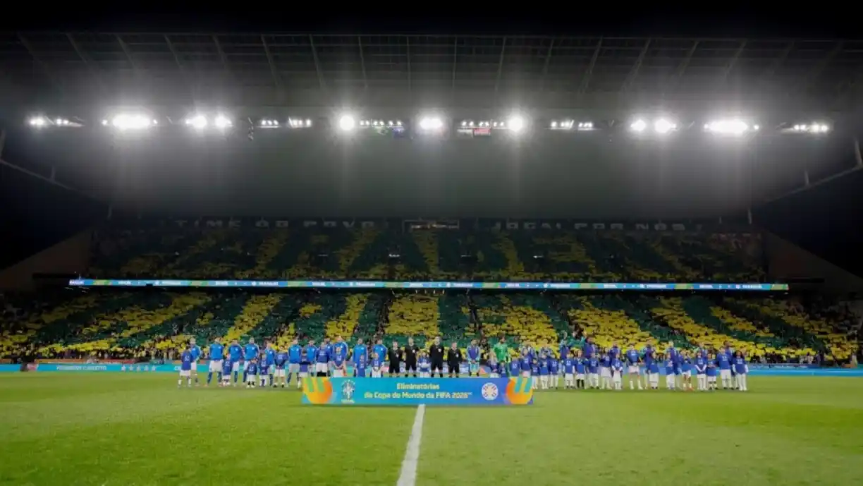 Na última terça-feira, atleta da Seleção Brasileira exalta a Neo Química Arena, depois da vitória do Brasil - Foto: Rafael Ribeiro/CBF