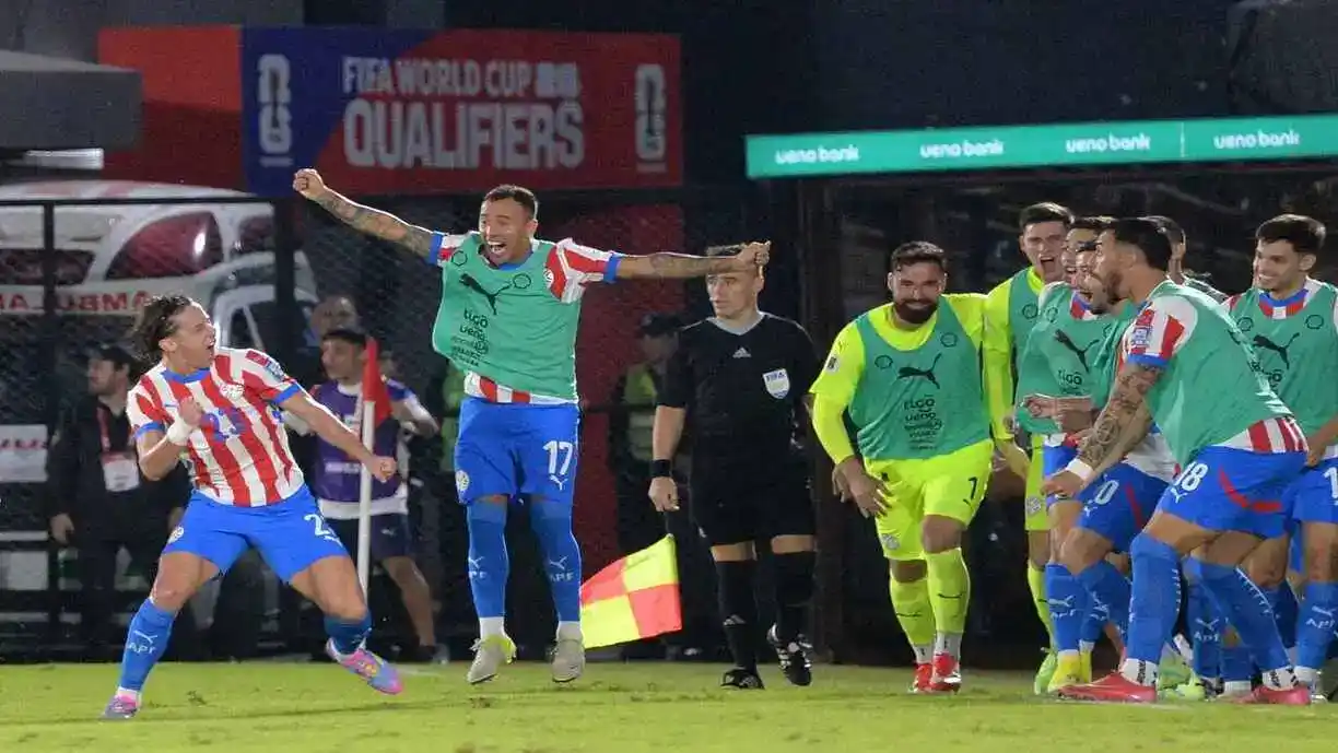 Ángel Romero entrou na partida entre Paraguai e Uruguai pelas Eliminatórias da Copa do Mundo - Foto: Divulgação/Conmebol