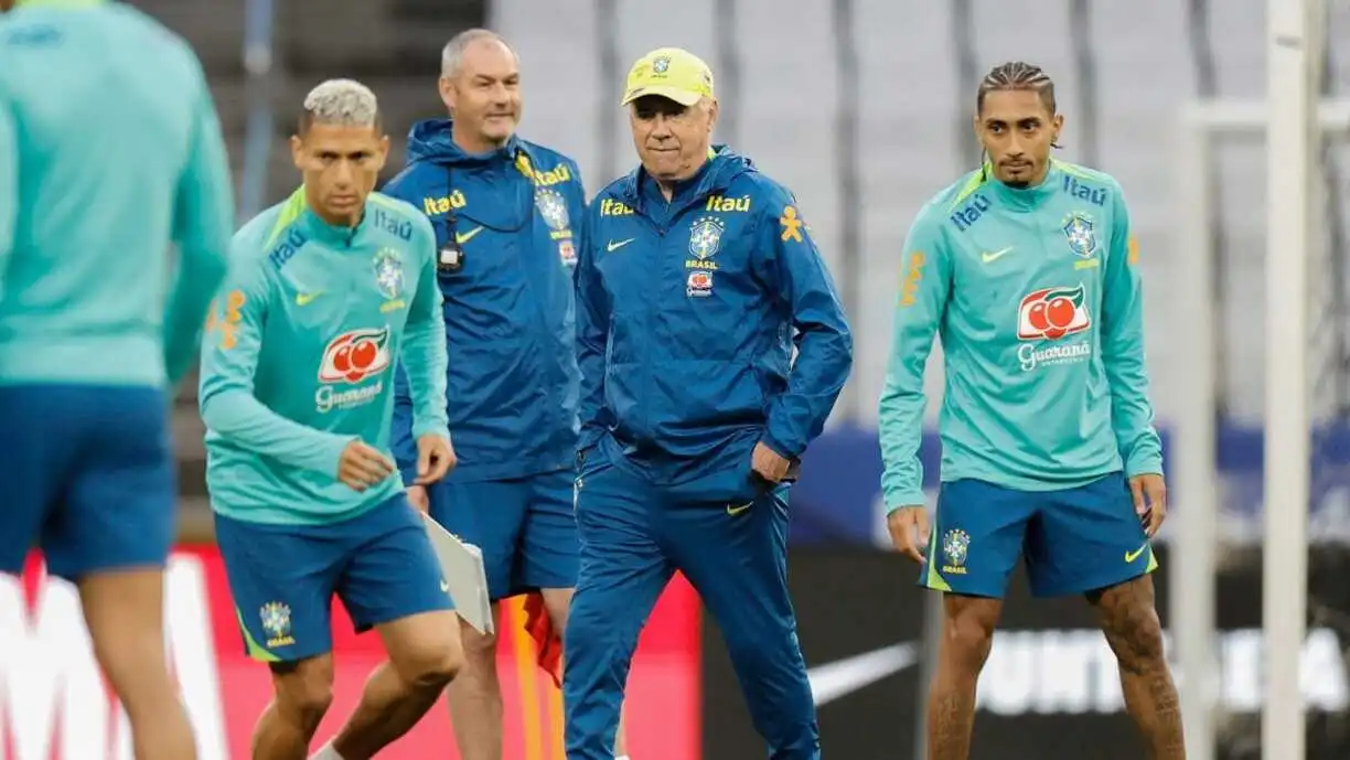Dois ex-Corinthians devem ser titulares no duelo entre Brasil e Paraguai pelas Eliminatórias