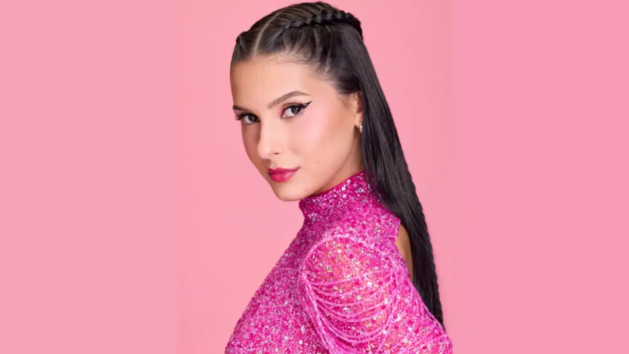 Ana Castela se emociona em show, fala sobre cansaço e pressões da fama, e decide seguir com menos intensidade na carreira - Foto: Reprodução