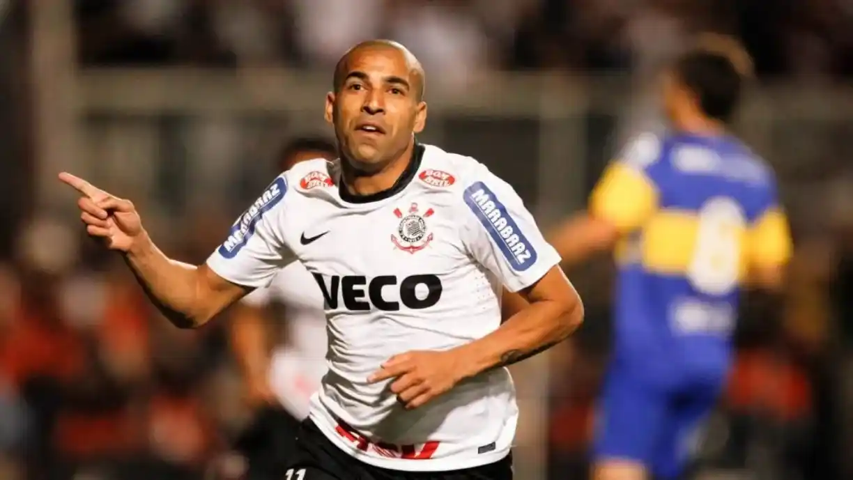 Campeões eternos: onde estão os heróis do Corinthians na Libertadores de 2012?