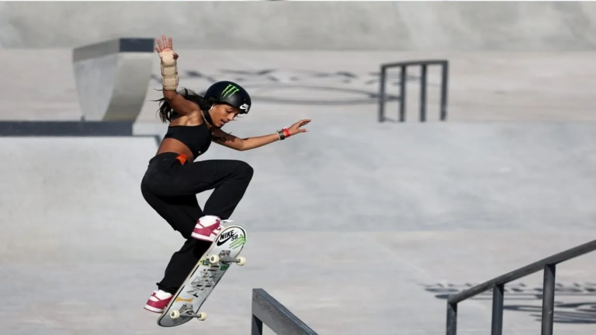 Rayssa Leal vence SLS em Brasília com manobras incríveis e lidera ranking do skate street feminino - Foto: Francois Nel/Getty Images  