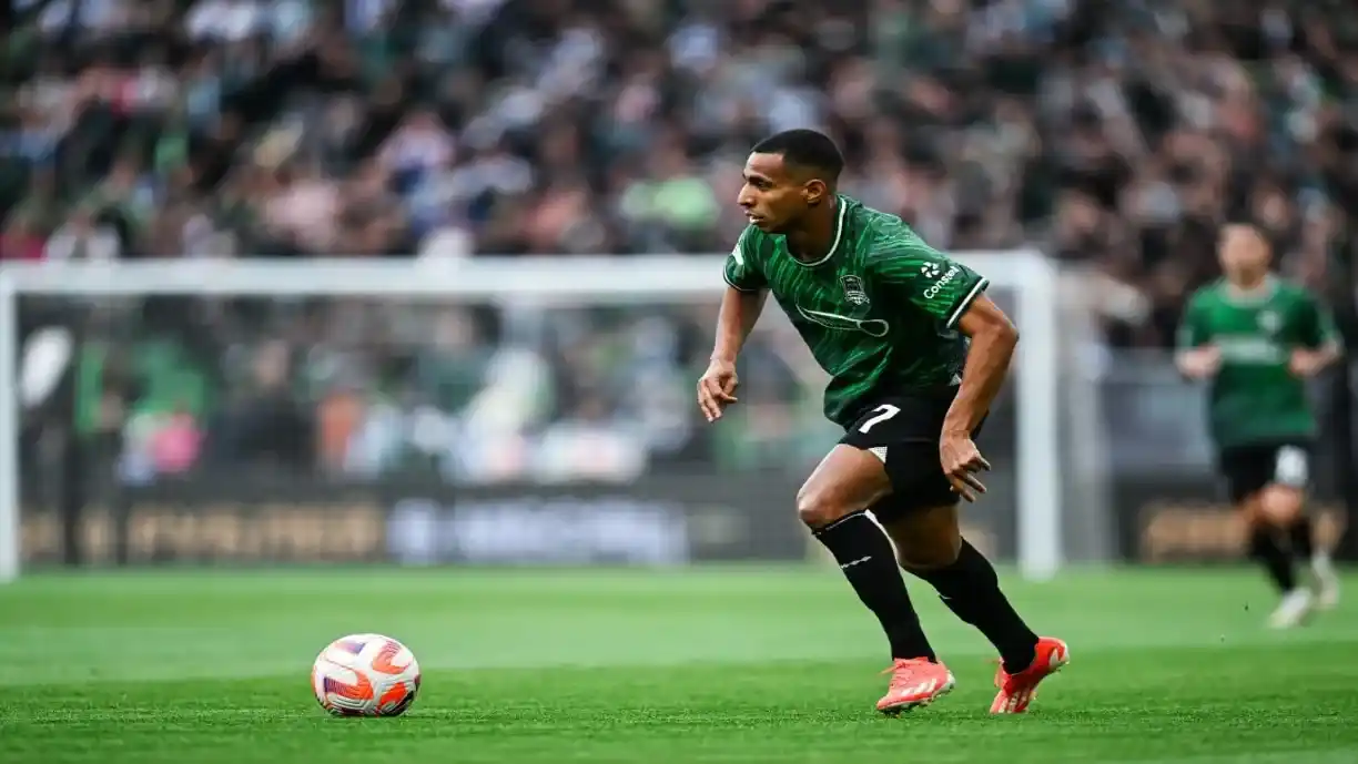 Saiba mais sobre a carreira de Victor Sá, especulado no Corinthians