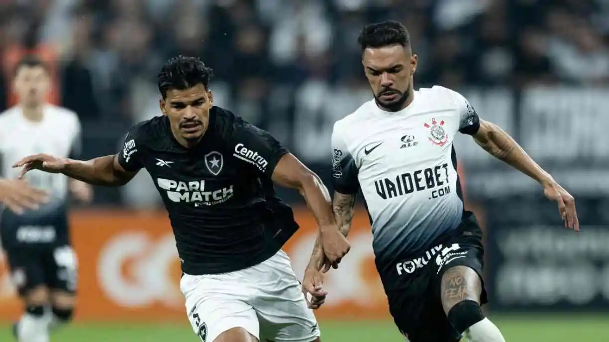 Botafogo leva ligeira vantagem no retrospecto geral do Brasileirão, mas nunca venceu na arena do Corinthians. Foto: Rodrigo Coca / Agência Corinthians