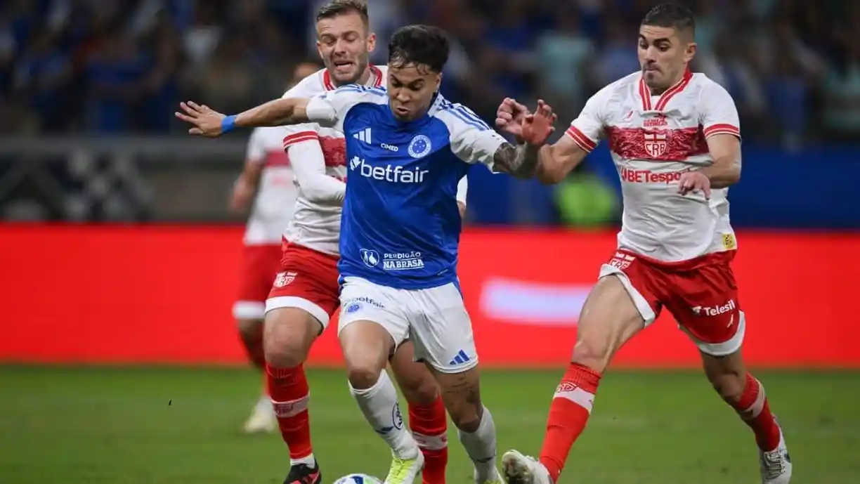 Ex-Corinthians reclama de entrada sofrida no confronto de ontem pela Copa do Brasil - Foto: Divulgação/Mineirão