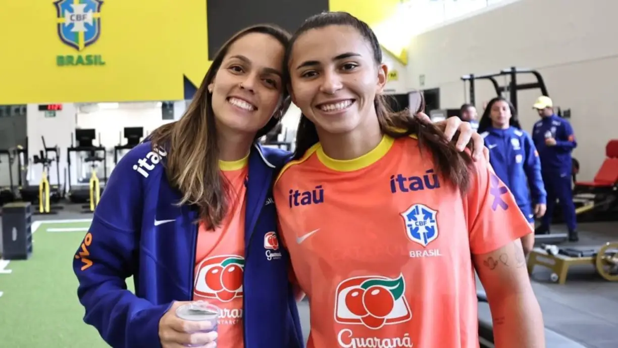 No campo, o dia também teve um treino técnico e tático com foco especial nas jogadas de bola parada ofensivas | Lívia Villas Boas/CBF