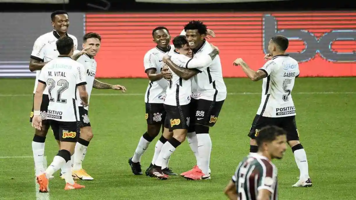 Atacante ex-Corinthians é contratado por equipe do exterior e terá primeira chance fora do Brasil