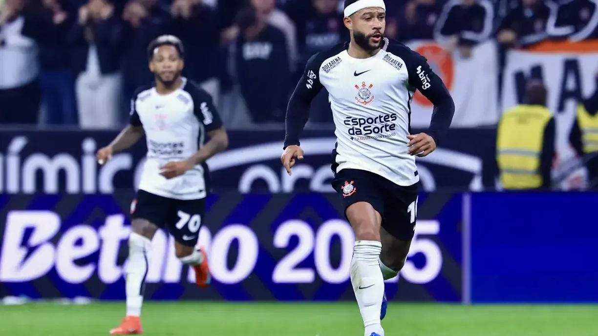 Corinthians pode ter Yuri, Garro e Memphis Depay na Copa do Brasil contra o Palmeiras - Foto: Marcello Zambrana/AGIF