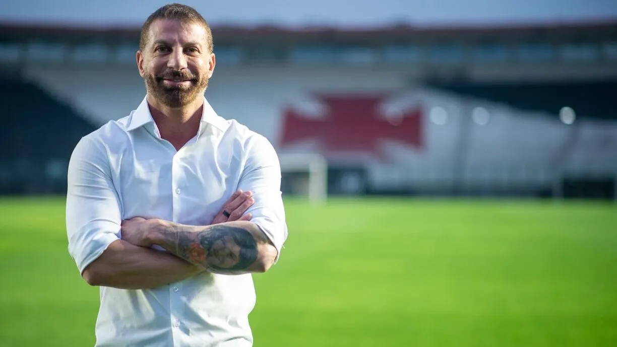 Pedrinho fez comparações entre Corinthians e Vasco ao comentar sobre contratações para a sequência da temporada - Foto: Marcelo Wance - Vasco