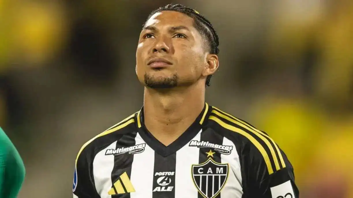 Rony entra na mira do Corinthians, mas clube avalia risco jurídico por limite de jogos no Brasileirão antes de avançar na negociação. Foto: Reprodução