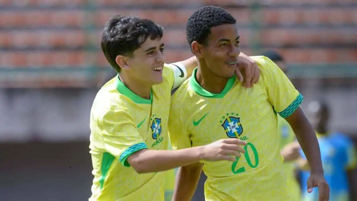 Filho de Fagner e formado no Corinthians, é capitão da Seleção Sub-15 e brilha pelo Cruzeiro. Foto: Reprodução