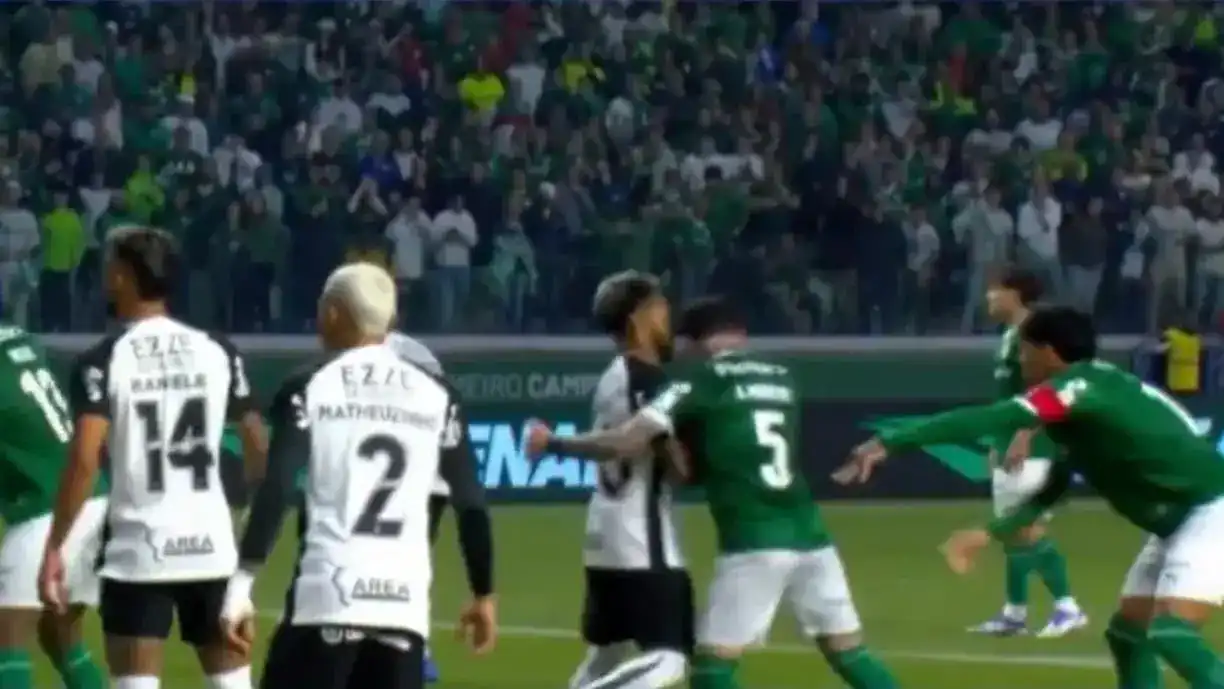 Aníbal Moreno se desculpa com torcida do Palmeiras após expulsão no Dérbi contra o Corinthians