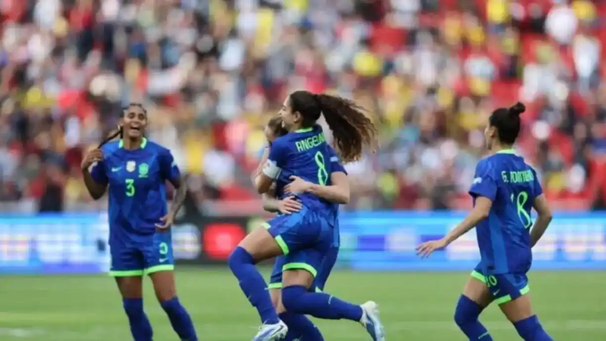 Ex-Corinthians exalta Marta após a conquista da Seleção Brasileira ontem contra a Colômbia - Foto: Lívia Villas Boas/CBF