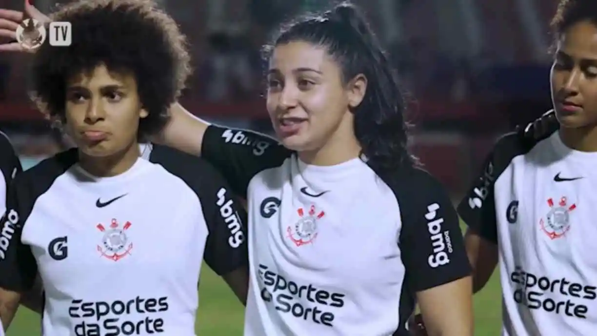 Corinthians mostra força coletiva e intensidade emocional nos bastidores e em campo durante a Copa do Brasil Feminina. Foto: Reprodução Corinthians TV