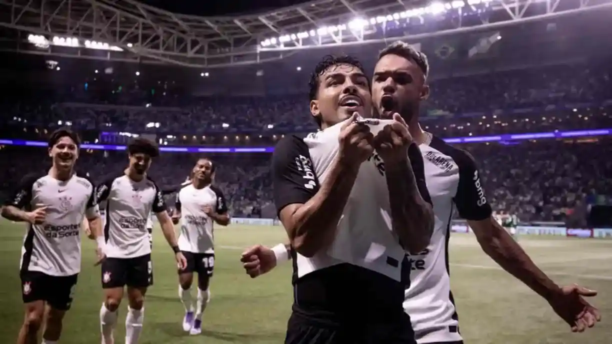 Matheus Bidu foi um dos grandes nomes da vitória do Corinthians no Dérbi e foi elogiado por Dorival Júnior - Foto: Rodrigo Coca/Agência Corinthians