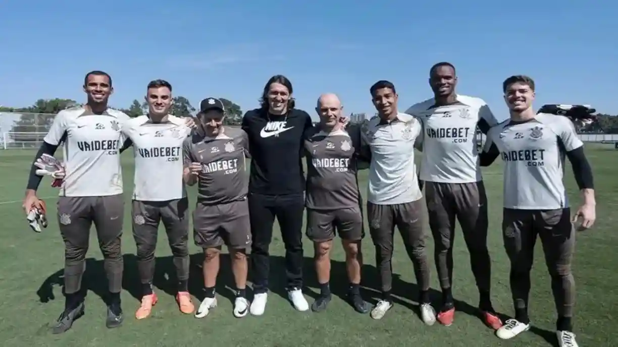 Ex-jogador do Corinthians é posto à venda por clube europeu