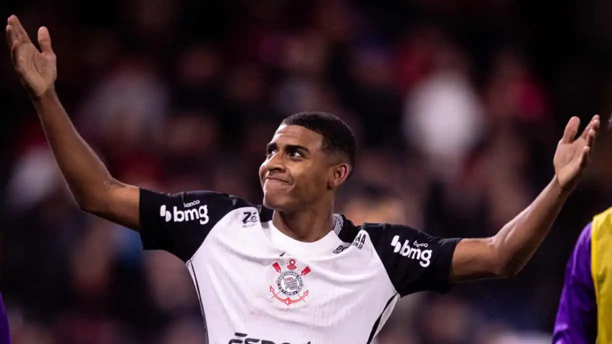 Gui Negão vira esperança no Timão, mas recebe alertas para manter o foco e seguir em evolução. Foto: Rodrigo Coca / Agência Corinthians
