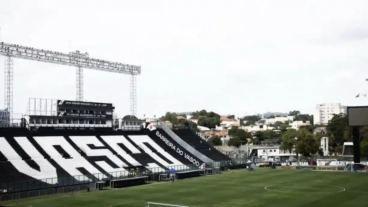 Vasco e Corinthians se enfrentam no próximo domingo (24), em duelo da 21ª rodada do Brasileirão - Foto: Matheus Lima / Vasco da Gama