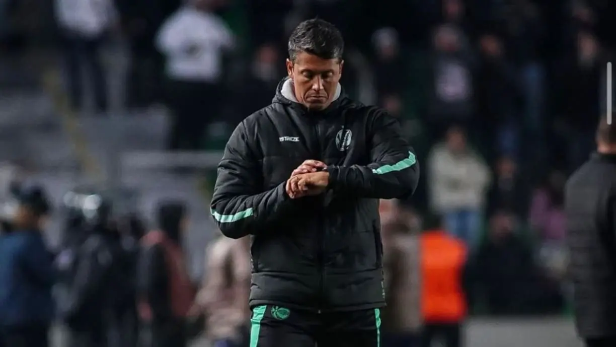 Thiago Carpini fez a sua reestreia pelo Juventude no duelo contra o Corinthians e saiu vitorioso - Foto: Fernando Alves/EC Juventude
