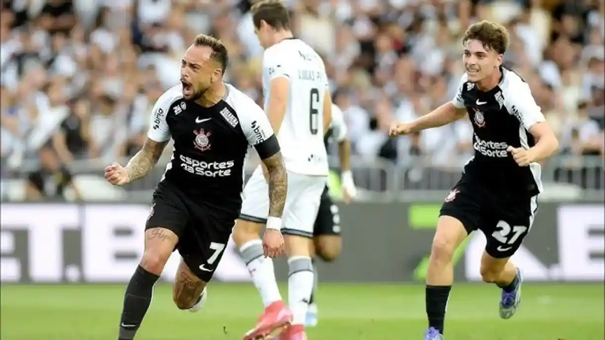 O Corinthians venceu o Vasco em São Januário, mas perdeu atleta para o Dérbi contra o Palmeiras - Foto: Reprodução/YouTube