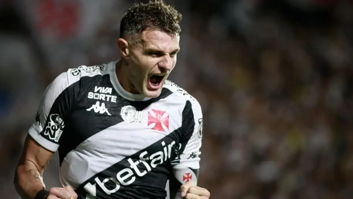 Vegetti vai iniciar pelo Vasco contra o Corinthians entre os titulares? Fernando Diniz fala sobre o assunto - Foto: Matheus Lima / Vasco da Gama