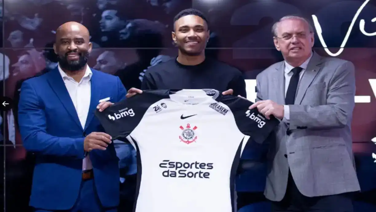 Dorival Júnior fala sobre Vitinho depois da derrota do Corinthians para o Juventude em entrevista coletiva - Foto: Rodrigo Coca/Agência Corinthians
