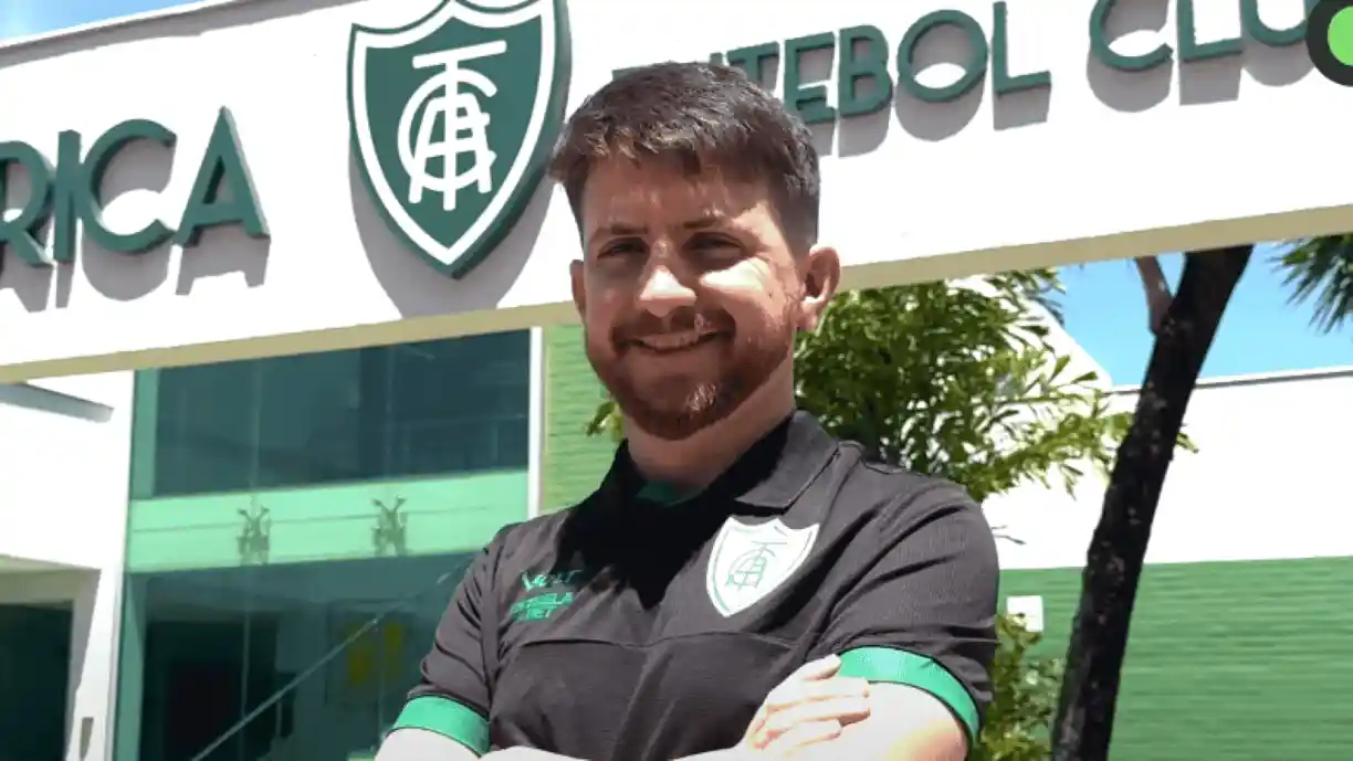 A diretoria do Corinthians anunciou o novo técnico sub-20 na última terça-feira - Foto: Reprodução/Coelho TV
