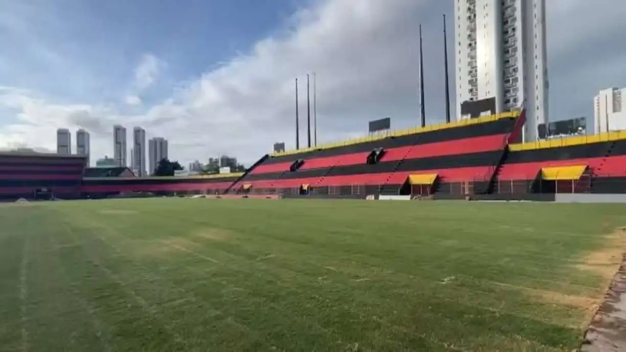 Sport e Corinthians se enfrentam na tarde deste domingo (21), às 17h30, na Ilha do Retiro - Foto: Reprodução TV Globo
