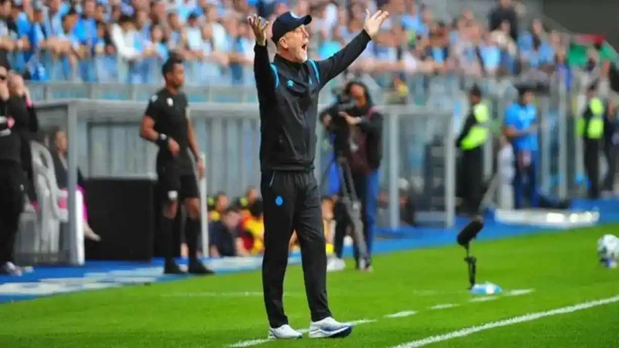 Ex-Corinthians, Mano Menezes viu o Grêmio perder para o Mirassol dentro de casa, pelo Campeonato Brasileiro - Foto: Fabiano do Amaral