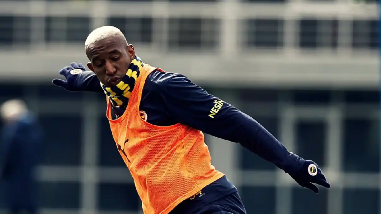 Anderson Talisca tem Flamengo, Corinthians, Bahia e Grêmio como clubes interessados em ter o jogador para 2026 - Foto: Fenerbahçe