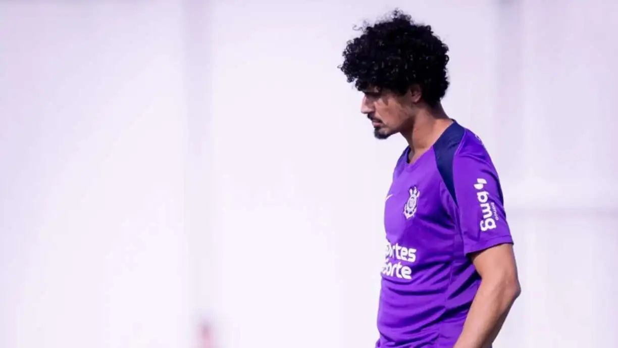 Elenco do Corinthians retorna aos treinos visando duelo contra o Vitória