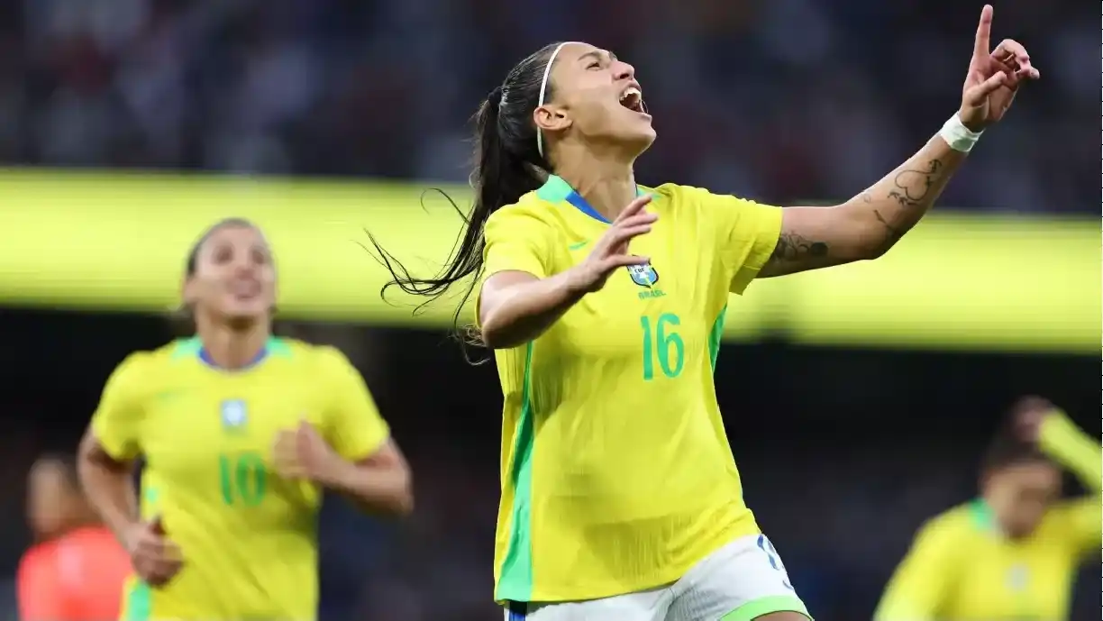 Bia Zaneratto dá show em vitória da Seleção Feminina contra a Inglaterra; Jogadoras do Corinthians foram titulares - Foto: Lívia Villas Boas/CBF