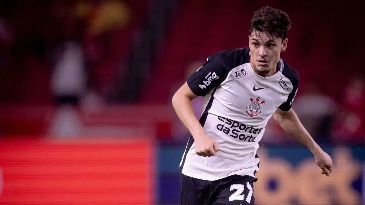 Rumores apontam valores da possível oferta do Manchester United por Breno Bidon, do Corinthians