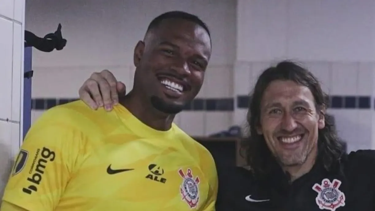 Ex-Corinthians, Cássio fez um desabafo sobre como tratam o Cruzeiro, sua atual equipe e valorizou empate contra o Flamengo - Foto: Reprodução