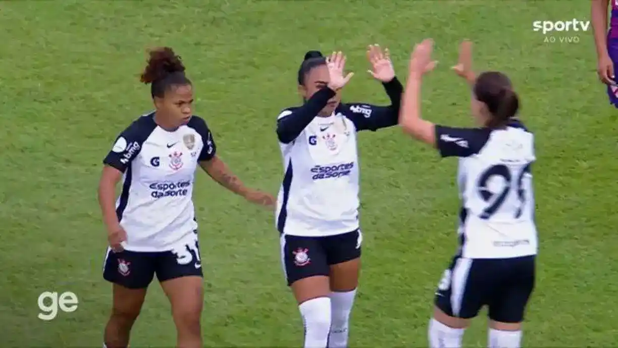 Corinthians não toma conhecimento do Always Ready e celebra primeira vitória na Libertadores, chegando a liderança do grupo A - Foto: Reprodução/SporTV