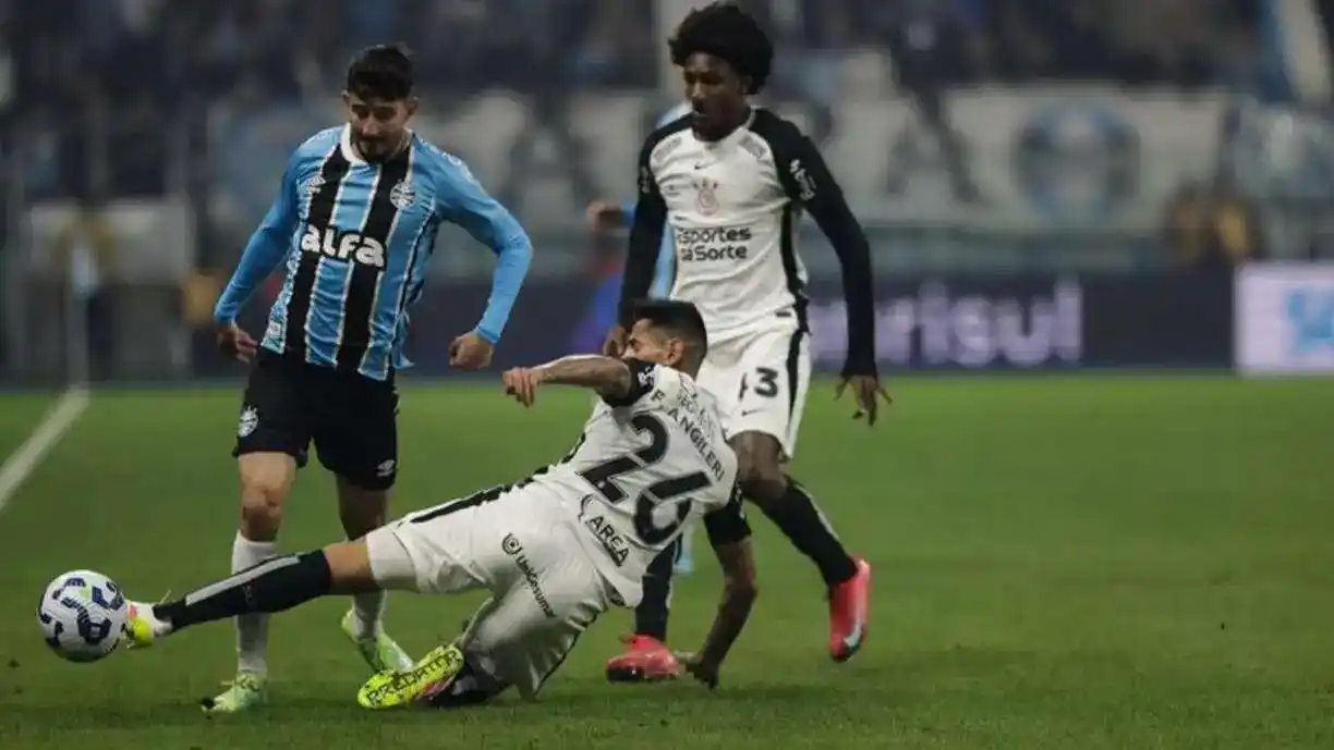 A CBF decidiu quem vai apitar o confronto do próximo domingo (02), entre Corinthians e Grêmio, na Neo Química Arena - Foto: Reprodução