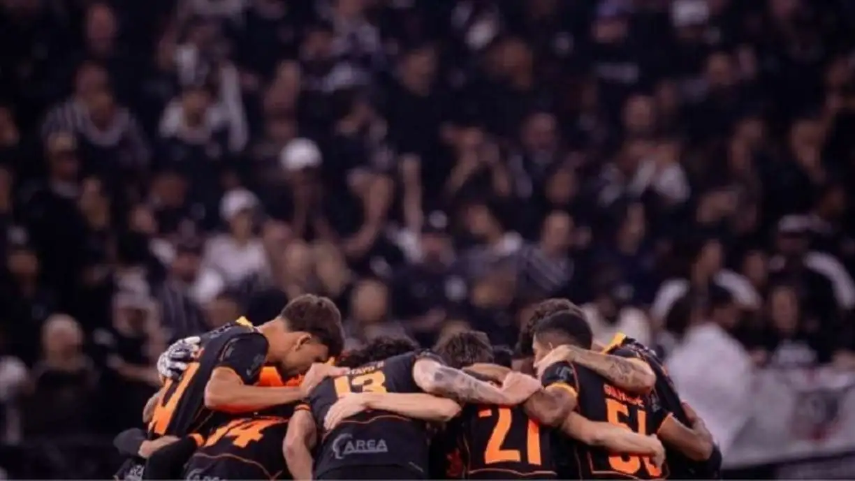 Corinthians sobe duas posições no Campeonato Brasileiro após jogos do final de semana