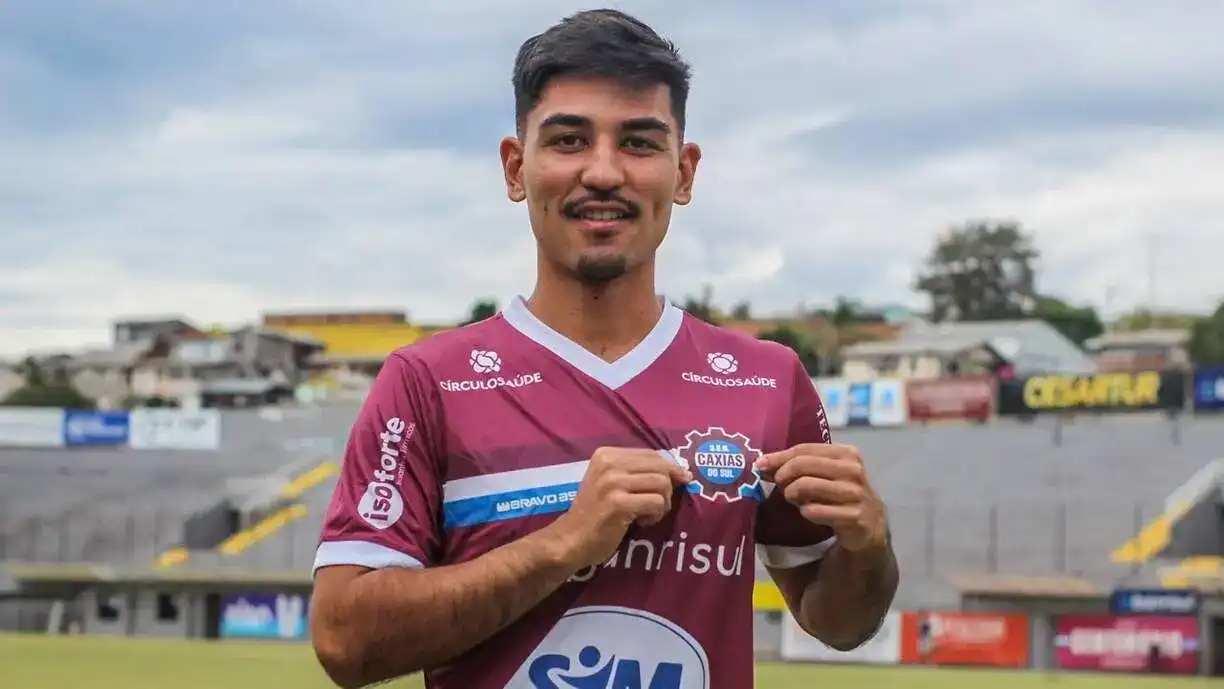 Ex-Timão afirma que esperava chances no Corinthians, após ser destaque no time sub-20 da equipe -  Foto: Reprodução/YouTube - Caxias do Sul
