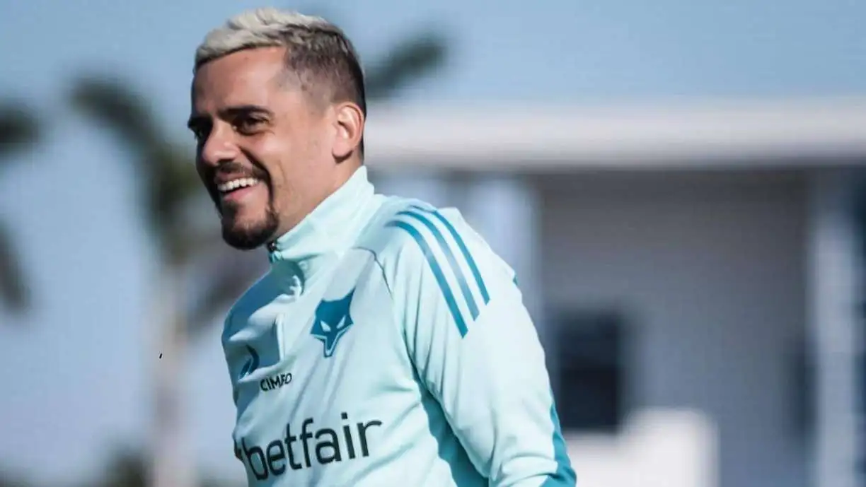 Fagner pertence ao Corinthians, mas está emprestado ao Cruzeiro até o final desta temporada - Foto: Gustavo Aleixo/Cruzeiro