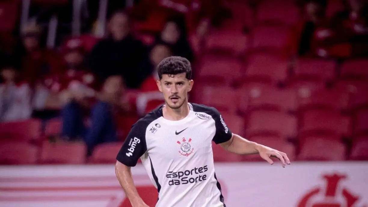Hugo esteve em campo pelo Corinthians no duelo diante do Inter e agradou Dorival Júnior - Foto: Rodrigo Coca/Agência Corinthians