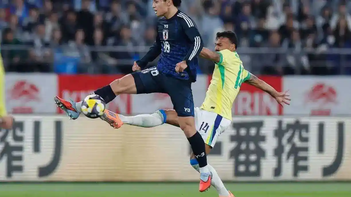 Ex-Corinthians sofre críticas junto com a defesa do Brasil, em duelo contra o Japão - Foto: Rafael Ribeiro / CBF