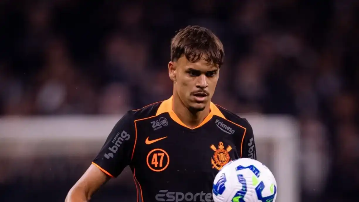 João Pedro Tchoca é observado por clubes estrangeiros enquanto o Corinthians avalia renovar seu contrato - Foto: Rodrigo Coca/Agência Corinthians
