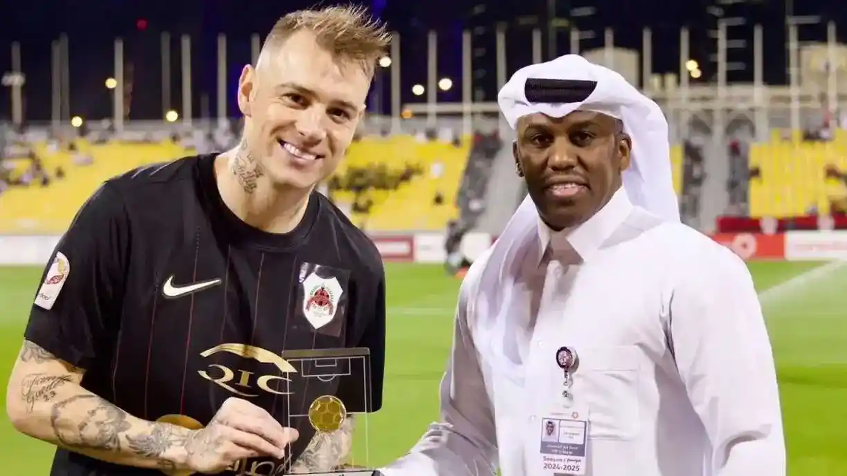 Ex-Corinthians, Róger Guedes explica motivo de não ter retornado ao Brasil e ficar no Catar - Foto: Reprodução/Al-Rayyan SC