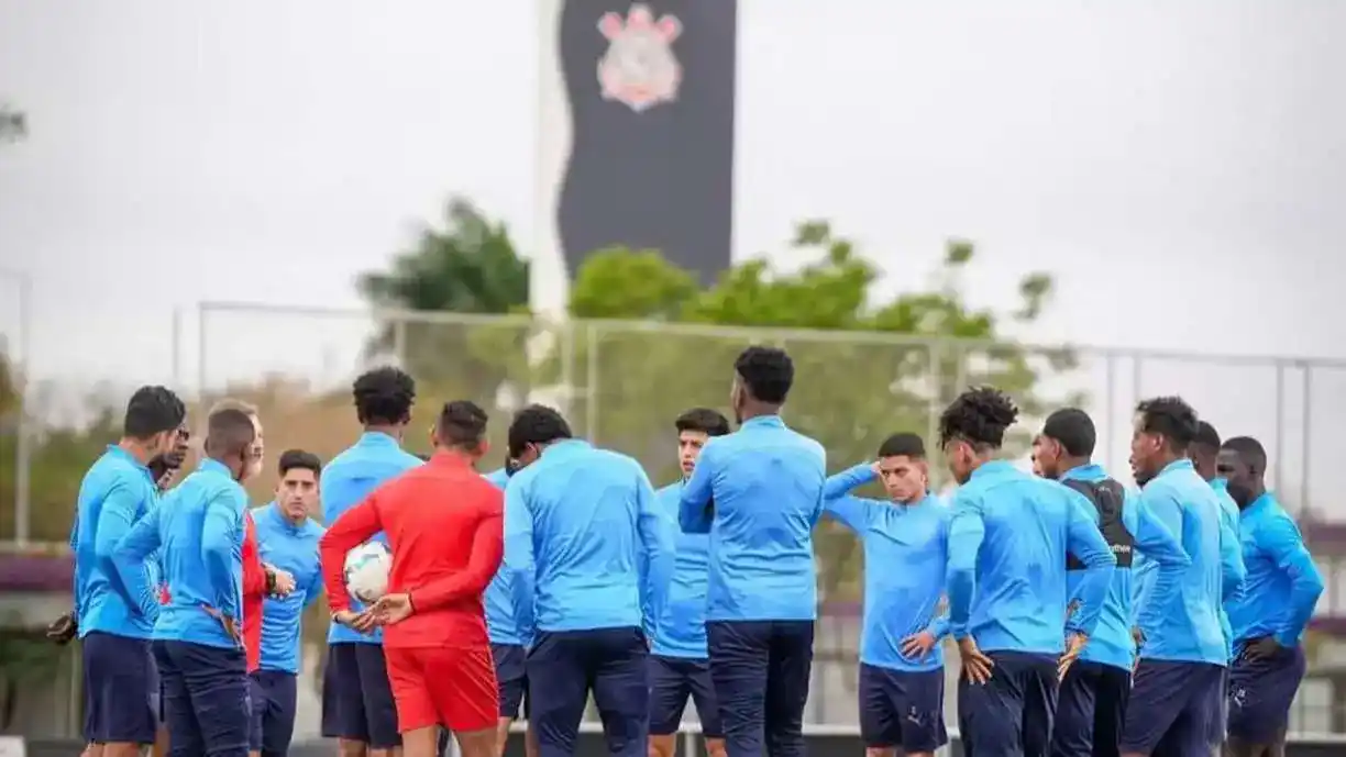 O Corinthians emprestou o Centro de Treinamento Joaquim Grava para a preparação da LDU, no duelo diante do Palmeiras, hoje à noite - Foto: Divulgação