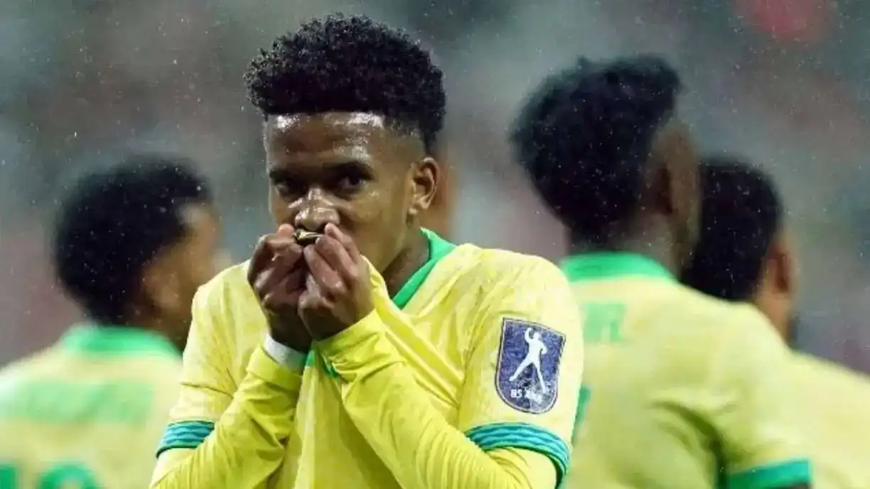 Ex-Corinthians exalta Estêvão na Seleção Brasileira e o equipara com Neymar - Foto: Rafael Ribeiro/CBF