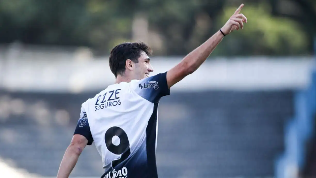 Atletas das categorias de base do Corinthians assina aditivo em seu vínculo com o alvinegro - Foto: Rodrigo Gazzanel/Agência Corinthians