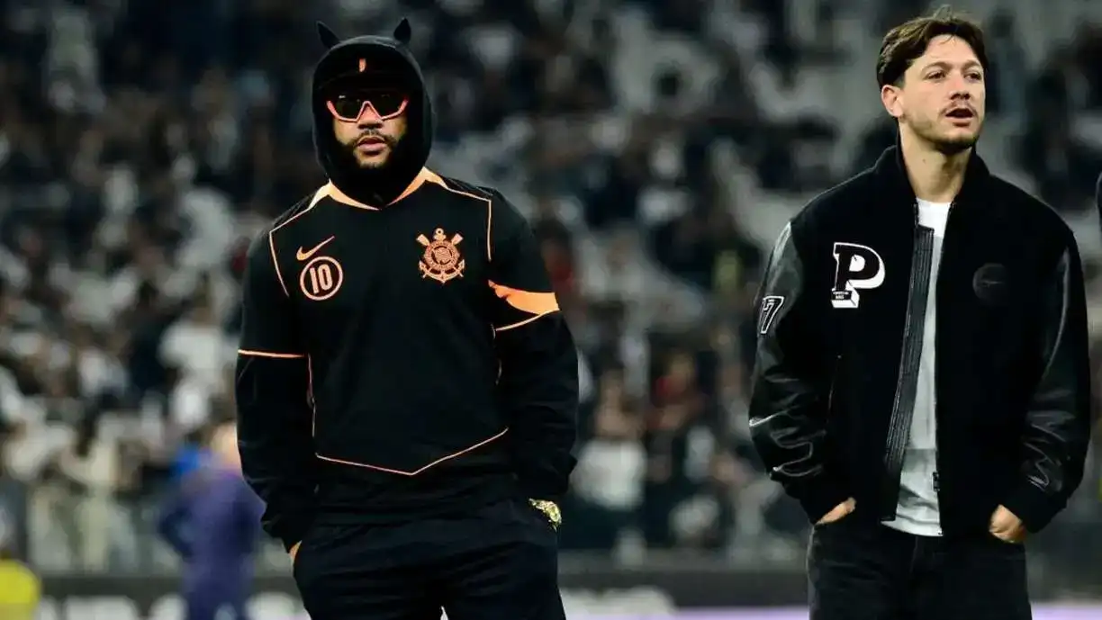 Ex-Corinthians revela episódio entre Memphis Depay e Rodrigo Garro durante o programa Arena SBT - Foto: Marcos Ribolli