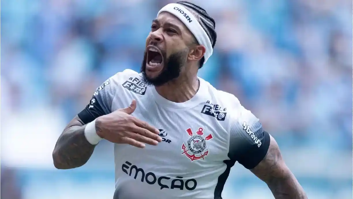 Memphis Depay rebate críticas por gols e destaca seus movimentos e papel tático no ataque do Corinthians - Foto: Rodrigo Coca/Agência Corinthians
