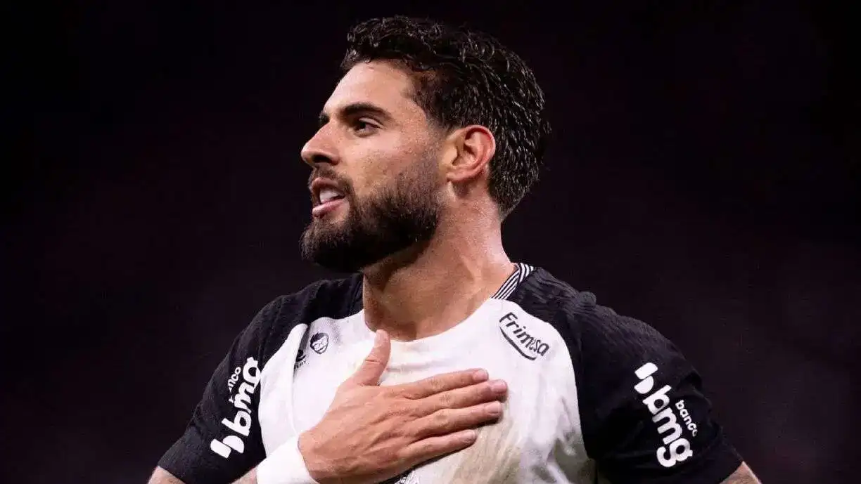 Luciano indicou a Rafael onde Yuri Alberto iria bater o pênalti, na vitória de ontem do Corinthians -  Foto: Rodrigo Coca/Agência Corinthians